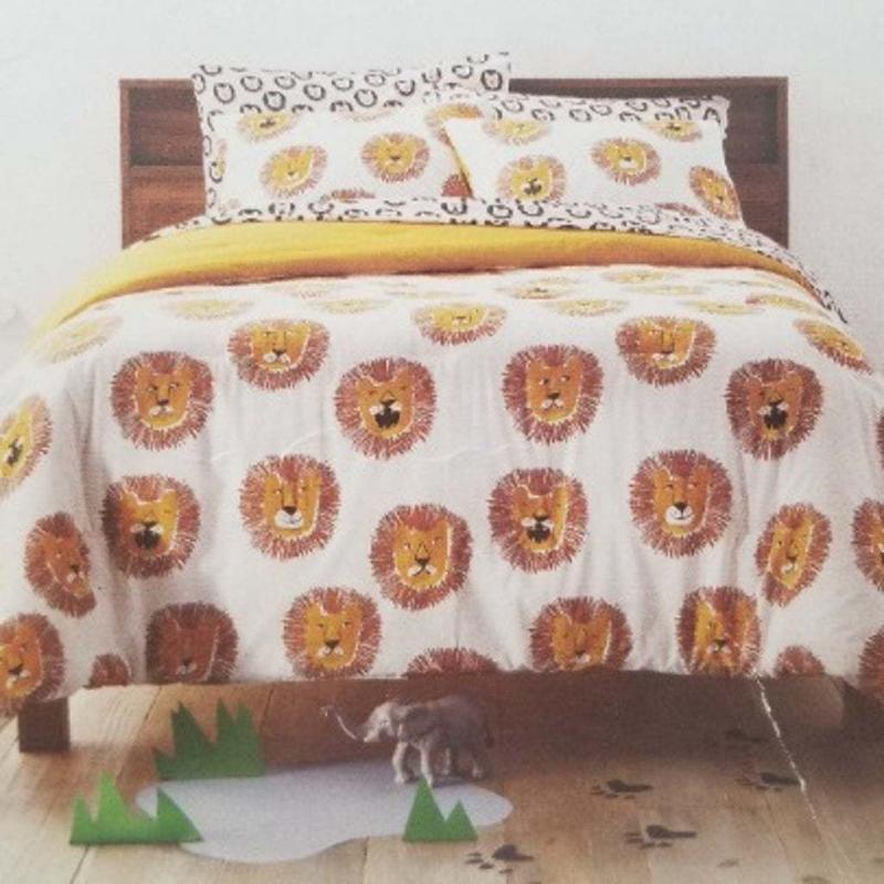 Full/Queen Lions Cotton Comforter Set Yellow - Pillowfort