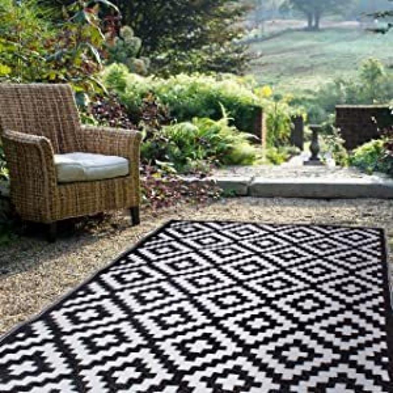 Patterned Mat Black And White