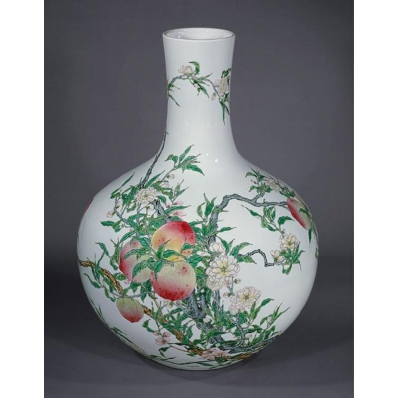 Chinese Style Peach Ceramic Art Vase With Nine Peaches