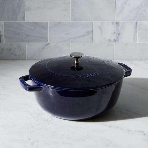 Staub 3.75 Quart Versatile Design Essential Dutch Oven - Dark Blue