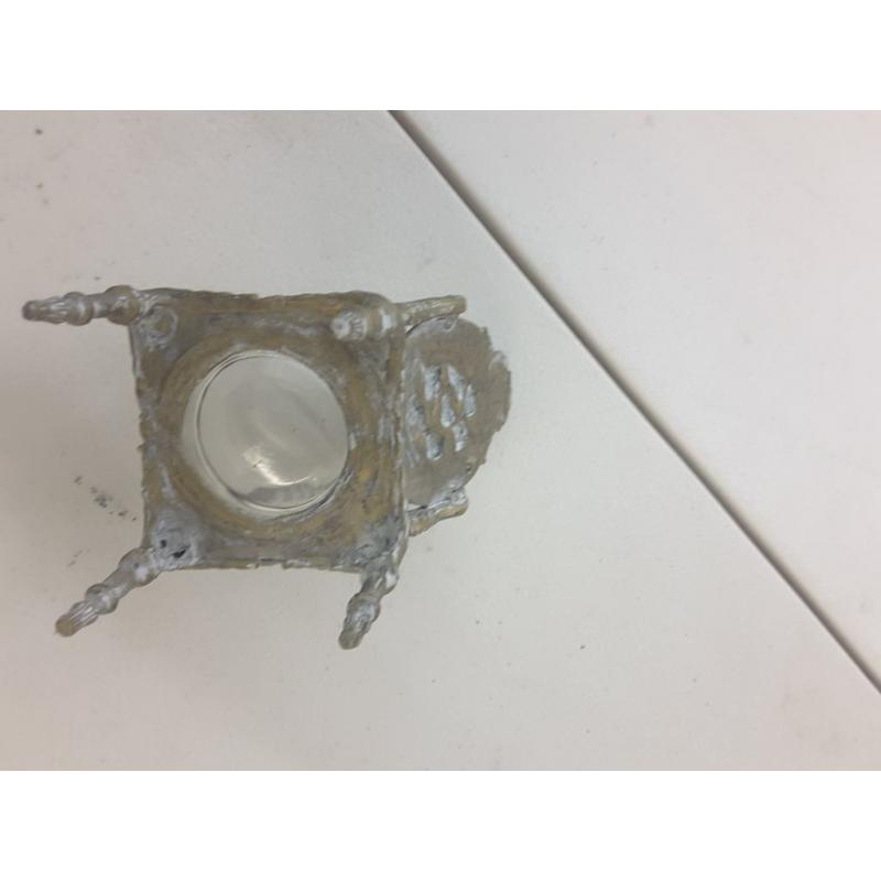 Fashionstyle Vintage Carved Diamond Chair Design Metal Glass Candle Holder